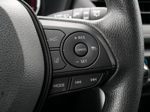 Certified 2025 Toyota RAV4 XLE AWD/4WD image 25