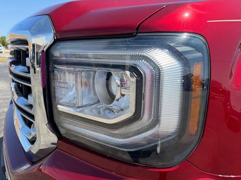 Used 2018 GMC Sierra 1500 SLT w/ SLT Premium Package AWD/4WD image 11
