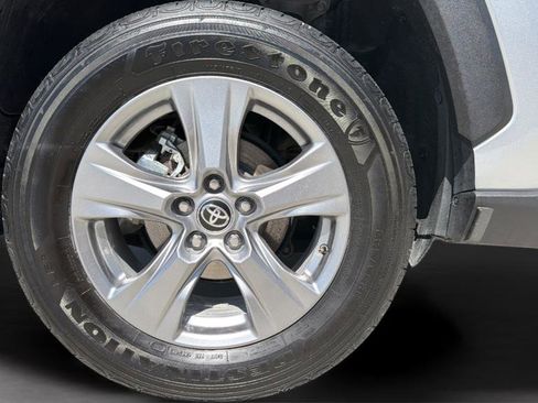 Used 2025 Toyota RAV4 XLE w/ Convenience Package AWD/4WD image 17