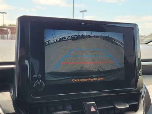 Used 2023 Toyota Corolla LE w/ Carpet Mat Package (TMS) FWD image 18