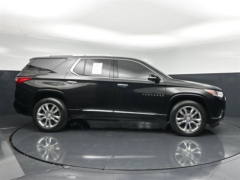 Used 2019 Chevrolet Traverse High Country AWD/4WD image 4