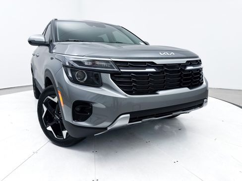 Certified 2026 Kia Seltos EX image 7