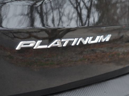 Certified 2025 Ford Escape Platinum AWD/4WD image 24