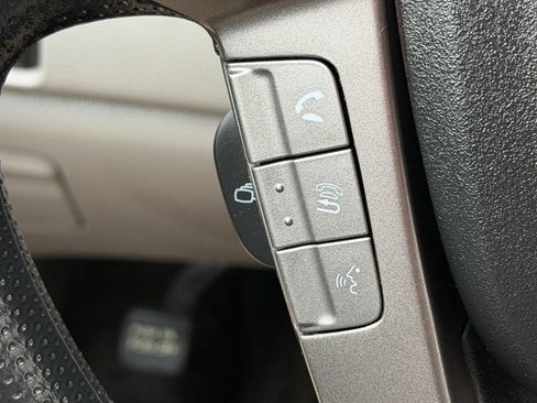 Used 2015 Honda Odyssey EX image 37