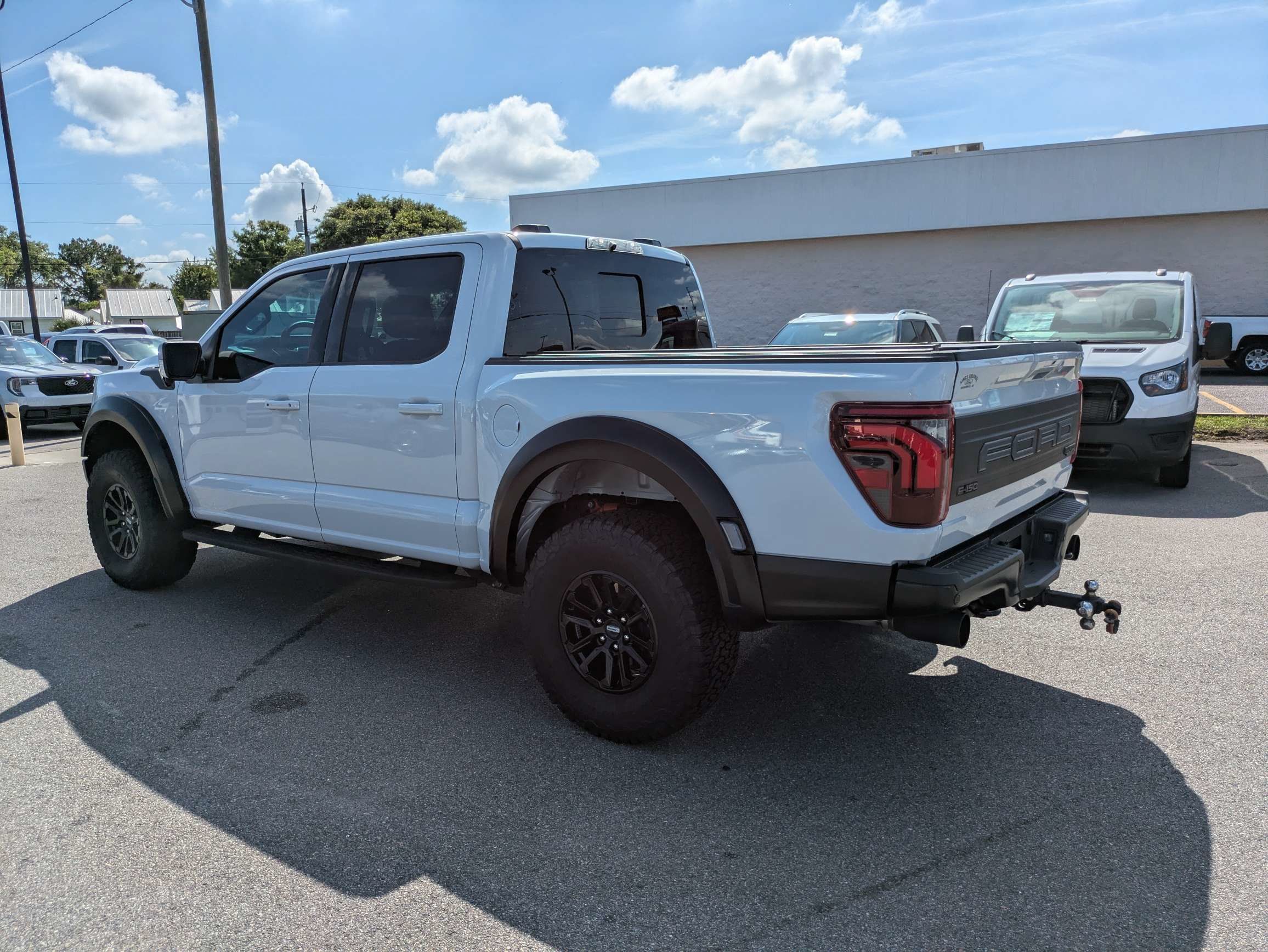 Used 2025 Ford F150 Raptor AWD/4WD image 6