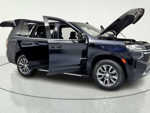 Used 2023 Chevrolet Tahoe LT w/ Luxury Package AWD/4WD image 14
