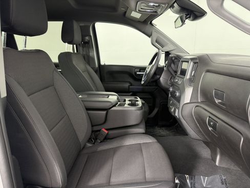 Used 2024 Chevrolet Silverado 1500 Custom image 10