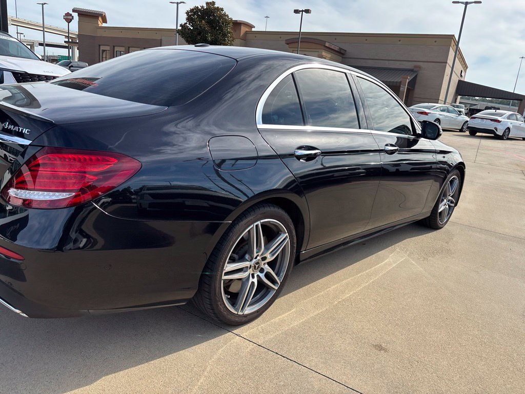Used 2018 Mercedes-Benz E 400 4MATIC Sedan image 15