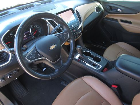 Used 2020 Chevrolet Equinox Premier image 17