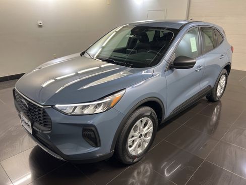 New 2026 Ford Escape Active w/ Cold Weather Package image 3