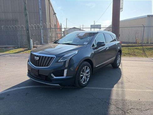 Used 2021 Cadillac XT5 Premium Luxury image 3