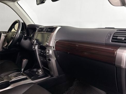 Certified 2024 Toyota 4Runner Limited AWD/4WD image 43