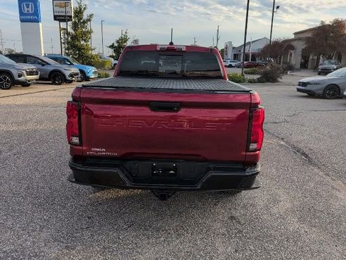 Used 2024 Chevrolet Colorado Z71 w/ Z71 Convenience Package 2 image 18
