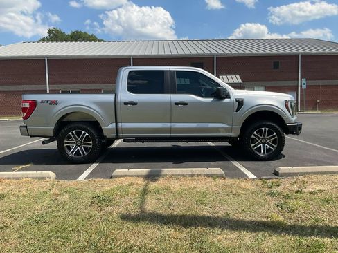 Used 2022 Ford F150 XL w/ STX Appearance Package AWD/4WD image 3