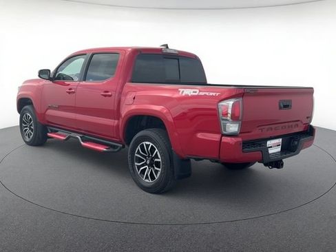 Used 2022 Toyota Tacoma TRD Sport w/ Technology Package RWD image 4