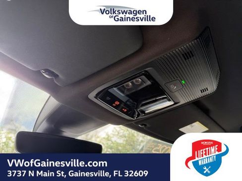 Certified 2025 Volkswagen Atlas Cross Sport SE AWD/4WD image 29