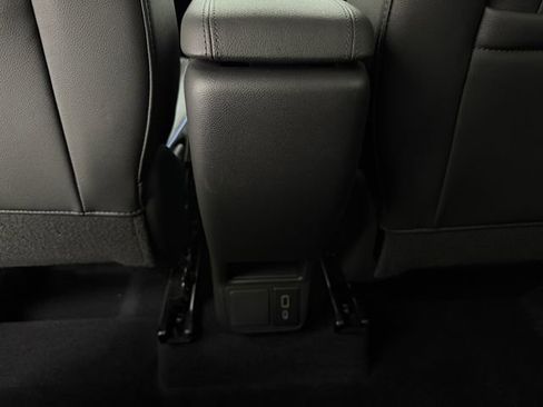 Used 2025 Buick Encore GX Sport Touring FWD image 33