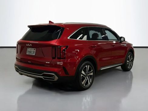 Certified 2023 Kia Sorento EX AWD/4WD image 7