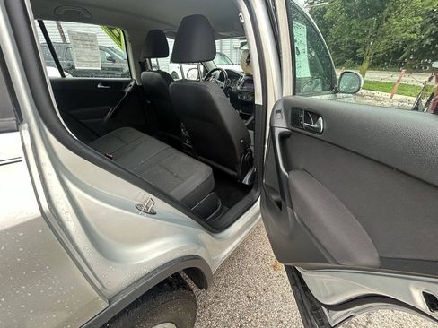 Used 2015 Volkswagen Tiguan S FWD image 8