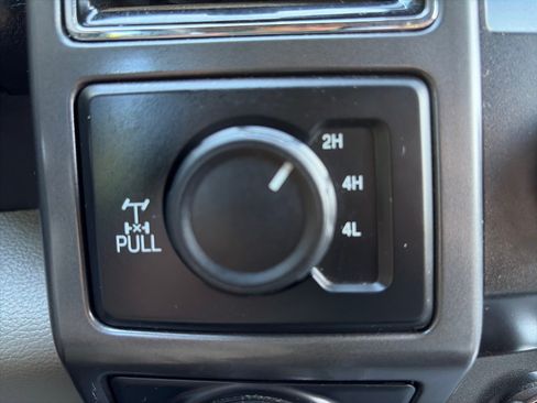Used 2019 Ford F150 XLT w/ Equipment Group 302A Luxury AWD/4WD image 22