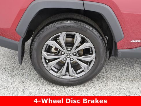 Certified 2024 Toyota RAV4 XLE Premium image 6