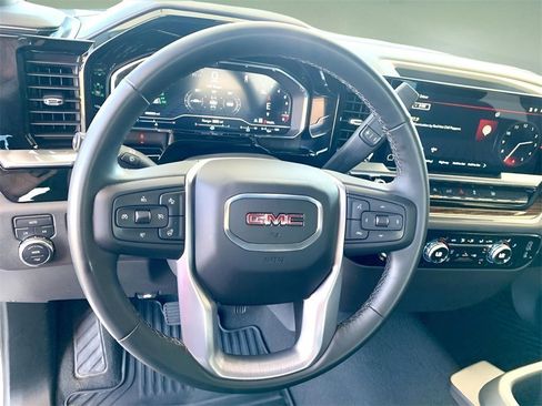 Used 2023 GMC Sierra 1500 Elevation image 31