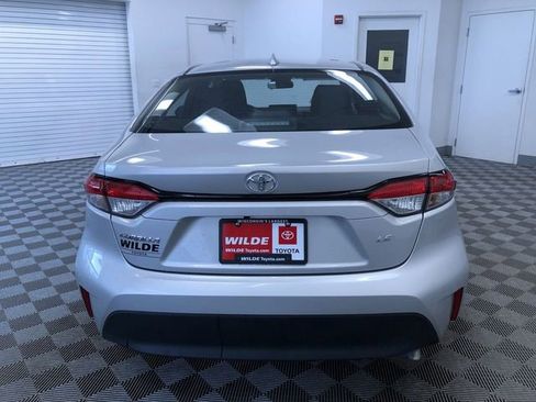 Certified 2025 Toyota Corolla LE image 13