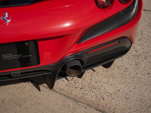 Used 2021 Ferrari F8 Tributo RWD image 26