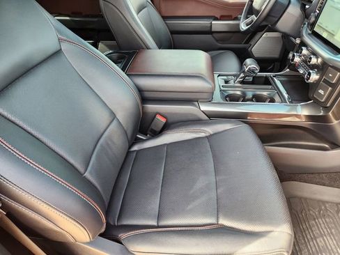 Used 2022 Ford F150 Lariat image 14