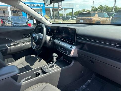 Used 2025 Hyundai Kona SEL FWD image 31