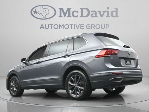 Used 2023 Volkswagen Tiguan SE FWD image 28