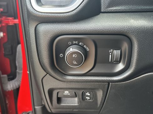 Used 2022 RAM 1500 Big Horn AWD/4WD image 23