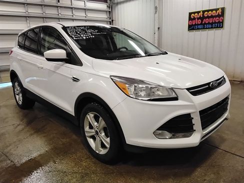 Used 2014 Ford Escape SE image 3