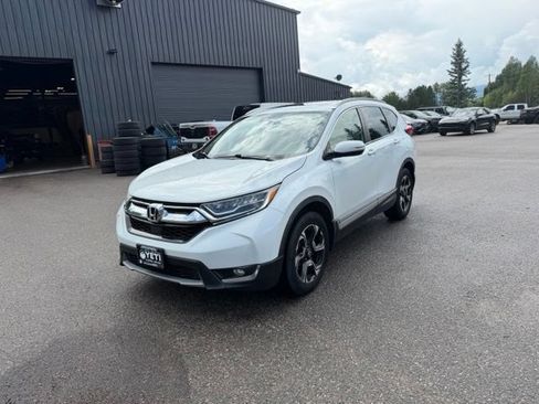 Used 2019 Honda CR-V Touring image 3