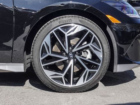 Used 2023 Hyundai Ioniq 6 SEL image 10