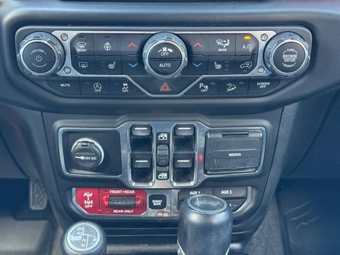 Used 2020 Jeep Wrangler Unlimited Rubicon AWD/4WD image 15