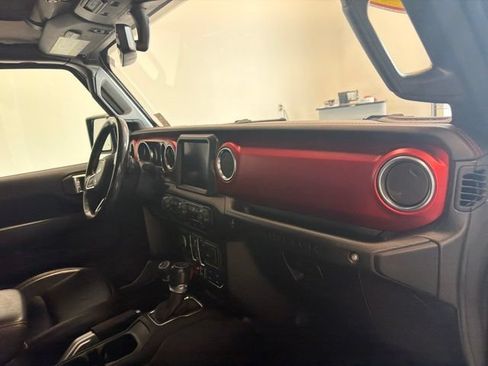 Used 2021 Jeep Wrangler Unlimited Rubicon AWD/4WD image 34