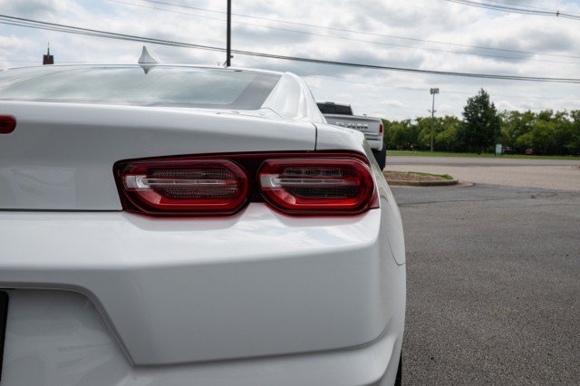 Used 2022 Chevrolet Camaro LT RWD image 14