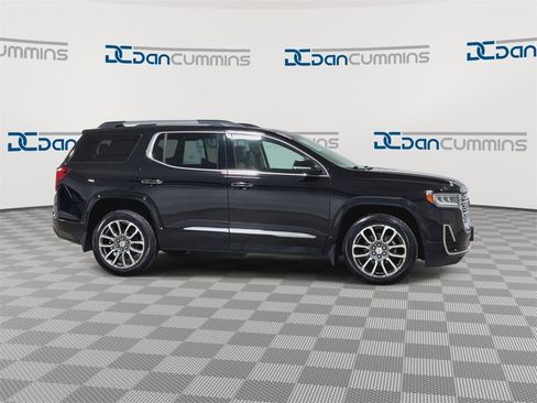 Used 2021 GMC Acadia Denali w/ Denali Technology Package image 9