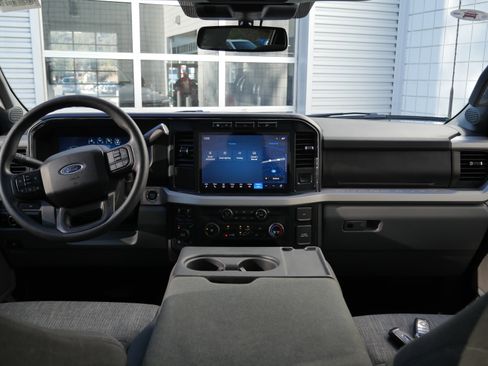 Certified 2024 Ford F250 XLT w/ XLT Premium Package image 8