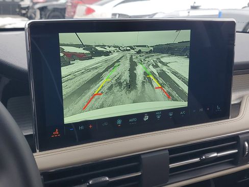 New 2026 Lincoln Corsair Premiere image 19