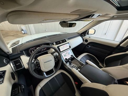 Used 2022 Land Rover Range Rover Sport HST image 25