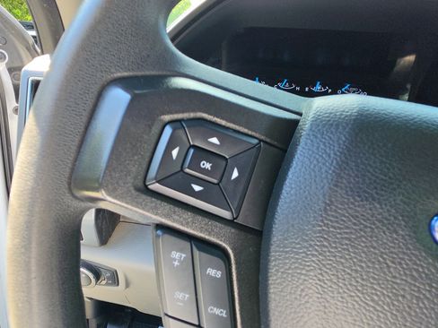 Used 2021 Ford F350 XLT w/ XLT Premium Package AWD/4WD image 23