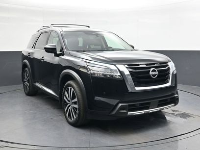 Used 2024 Nissan Pathfinder Platinum w/ Cargo Package