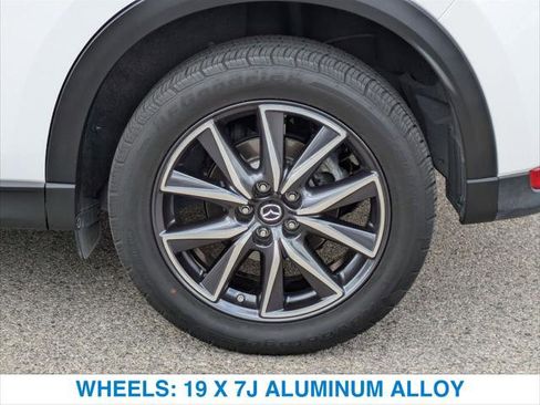 Used 2018 MAZDA CX-5 Touring w/ Preferred Equipment Package AWD/4WD image 11