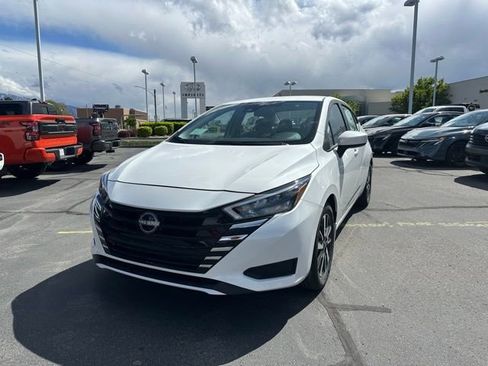 New 2025 Nissan Versa SV w/ Trunk Package FWD image 4