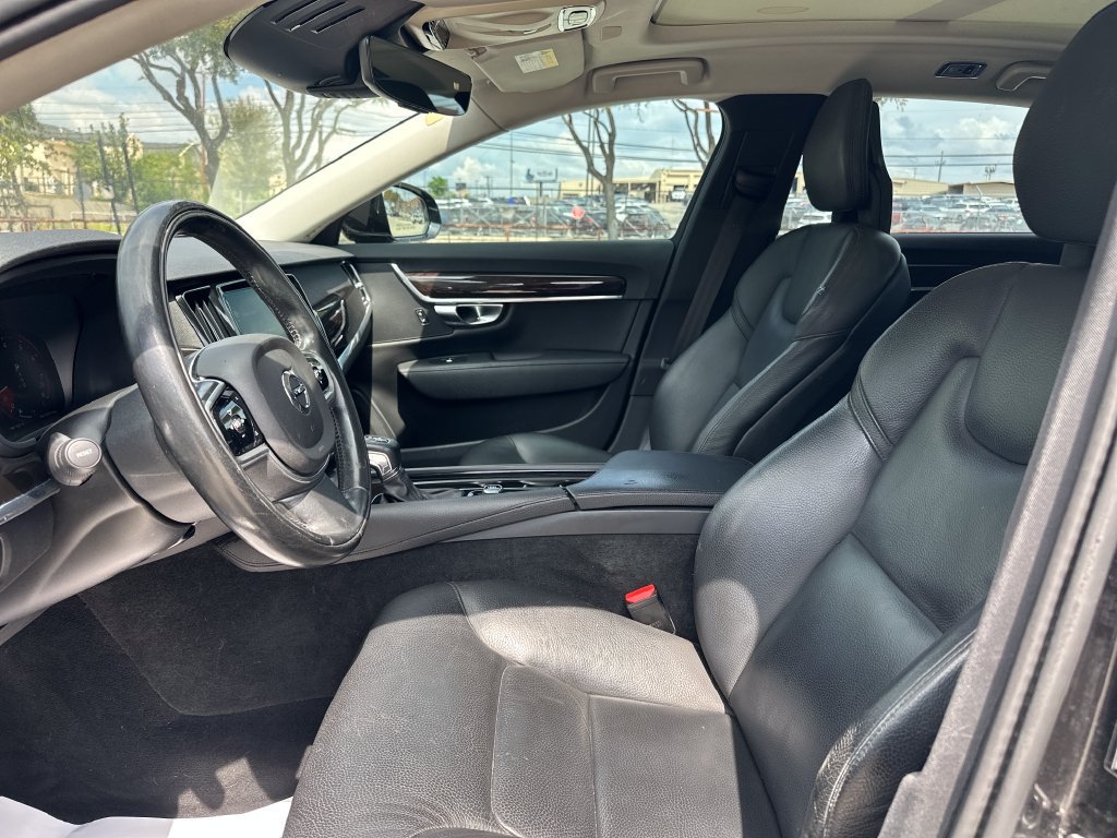 Used 2018 Volvo S90 T5 Momentum w/ Convenience Package FWD image 9