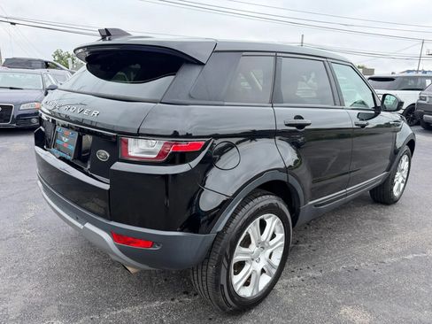 Used 2017 Land Rover Range Rover Evoque SE AWD/4WD image 3