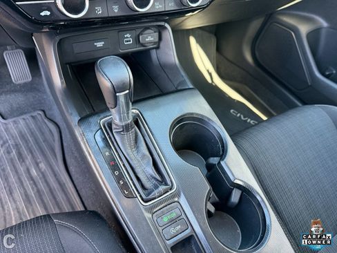 Used 2022 Honda Civic EX image 10