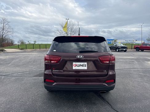 Used 2020 Kia Sorento LX image 4